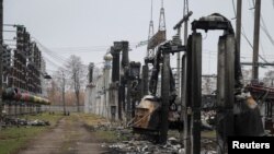 Электрическая подстанция в центральной части Украины, поврежденная в результате российского обстрела. Ноябрь 2022 г. 