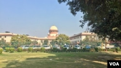 The Supreme Court begins a landmark hearing on Thursday to decide the legality of the Muslim divorce practice known as "triple talaq" which is allowed by Muslim family law in India. (Photo: A. Pasricha/VOA) 