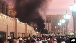 Près de l'explosion de Médine, le 4 juillet 2016, le lieu saint de la Mosquée du Prophète.