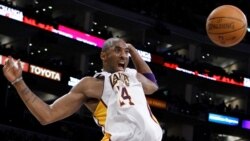 Kobe Bryant na utakmici 9. januara 2011. (Foto: Reuters/Lucy Nicholson)