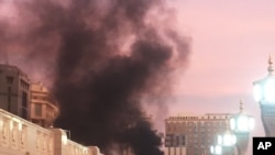 Attaque devant la Mosquée du prophète, Medine, Arabie saoudite, le 4 juillet 2016. (Courtesy of Noor Punasiya via AP)