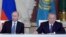 Prezidentlar Nursulton Nazarboyev va Vladimir Putin Yevrosiyo iqtisodiy kengashining o'tgan yilgi sammitida. Moskva, 24-dekabr, 2013-yil.