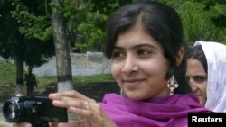 ນັກຮຽກຍິງຊາວປາກີສຖານ ນາງ Malala Yousufzai
ອາຍຸ 14 ປີ