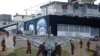 Un mural de los trabajadores petroleros de la compañía petrolera estatal venezolana PDVSA, cerca de la sede de la compañía, en Caracas, Venezuela, el 20 de marzo de 2023. REUTERS/Leonardo Fernández Viloria 