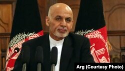 ښاغلي غني له دیني عالمانو وپوښتل چې ایا د دولت له مشروعیت پرته نکاح کیږي