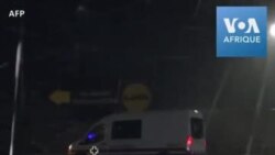 Des migrants arrêtés après avoir franchi la frontière espagnole avec une fourgonnette