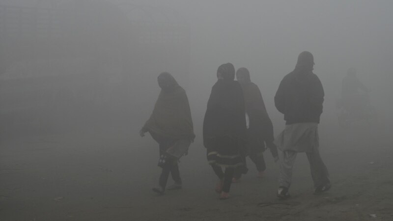 Pakistan Uses Artificial Rain Against Hazardous Smog for First Time
