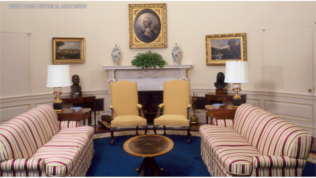 Foto George Washington selalu berada di tempat yang paling menonjol di ruangan Gedung Putih, yaitu di atas perapian (foto: dok).