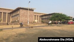 Le campus de l'Unikin (université de Kinshasa) peu animé cet après-midi du 21 septembre 2017. (VOA/Abdourahmane Dia)