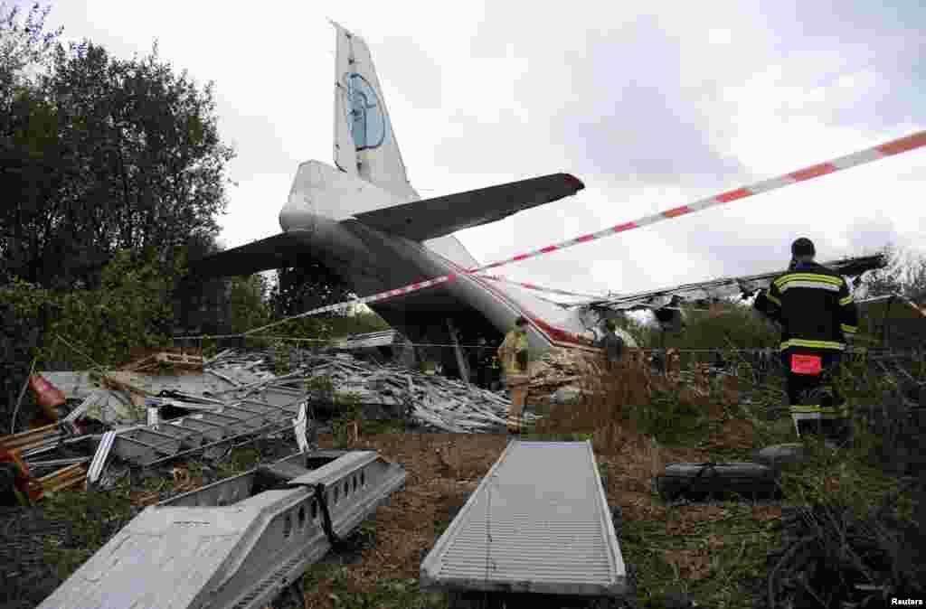 Ukrayna - Antonov-12 karqo təyyarəsi Lvov yaxınlığında qəzaya uğrayıb 