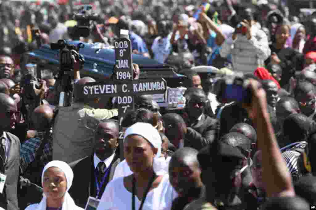 Maelfu ya watu wahudhuria mazishi ya msani Steven Charles Kanumba wa Tanzania