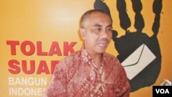 Ketua Umum Aliansi Jurnalis Independen (AJI) Indonesia, Eko Maryadi, memberikan Catatan Akhir Tahun Pers Indonesia di Jakarta (28/12).