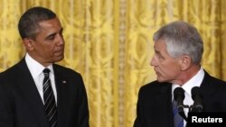 Tổng thống Obama và ông Chuck Hagel tại Tòa Bạch Ốc, ngày 7/1/2013.