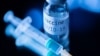 Američke zdravstvene vlasti razmatraće mogućnost da se prvi primaoci vakcine protiv koronavirusa budu radnici u zdravstvu i štićenici ustanova koje pružaju negu (Foto: AFP/Joel Saget) 