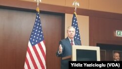 Senatorê Komarî Lindsey Graham