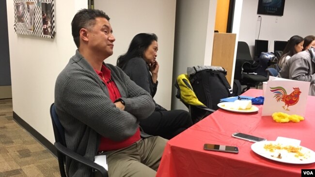 Kristopher Larsen, gốc Việt được nhận làm con nuôi tới Hoa Kỳ trước năm 1995, chưa có quốc tịch Mỹ và có tiền án. Ông đối mặt với khả năng bị trục xuất dù Việt Nam không nhận các công dân Việt đã ra khỏi nước trước năm 1995.