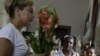 Las Damas de Blanco en La Habana exigen la libertad de los presos políticos.