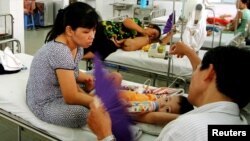 Bệnh nhân sốt xuất huyết ở Việt Nam.