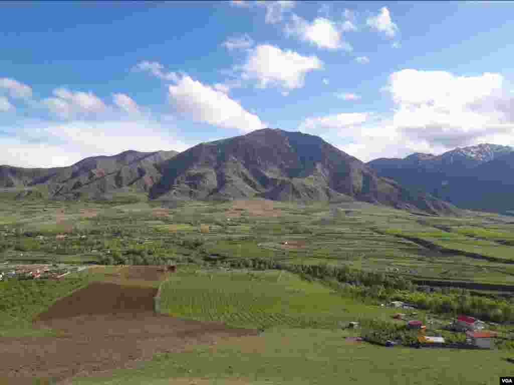 طبیعت دهستان گونی- روستای یام مرند، آذربایجان شرقی عکس: مجید (ارسالی شما)