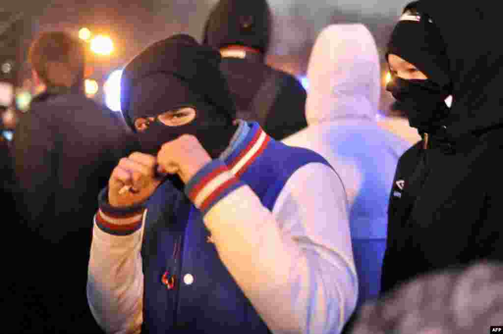 Москва и Санкт-Петербург: митинг памяти Станислава Маркелова и Анастасии Бабуровой