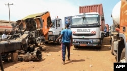 Les chauffeurs routiers camerounais dénoncent le manque de sécurisation des travailleurs se rendant en Centrafrique et menacent d'entrer en grève.