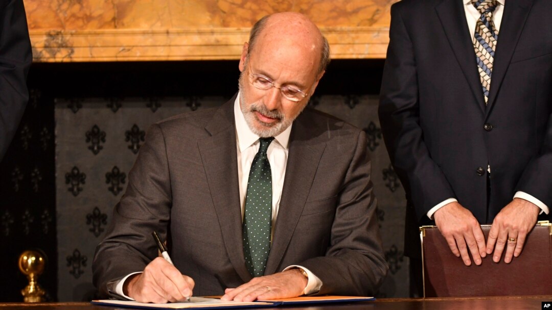 Gubernur Pennsylvania Tom Wolf tahun lalu menyatakan hari ke-143 pada tahun itu sebagai hari untuk berbuat baik (foto: dok). 