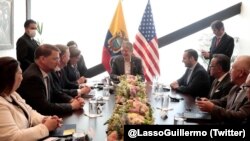El presidente de Ecuador, Guillermo Lasso, y la subsecretaria de Asuntos Políticos del Departamento de Estado, Victoria Nuland, se reúnen en Quito. [Twitter @LassoGuillermo]