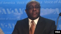 VaDen Moyo vanoti ndivo vachiri sachigaro weMDC-T mudunhu reAmerica, kunyange kwakasarudzwa hutungamiri hutsva.