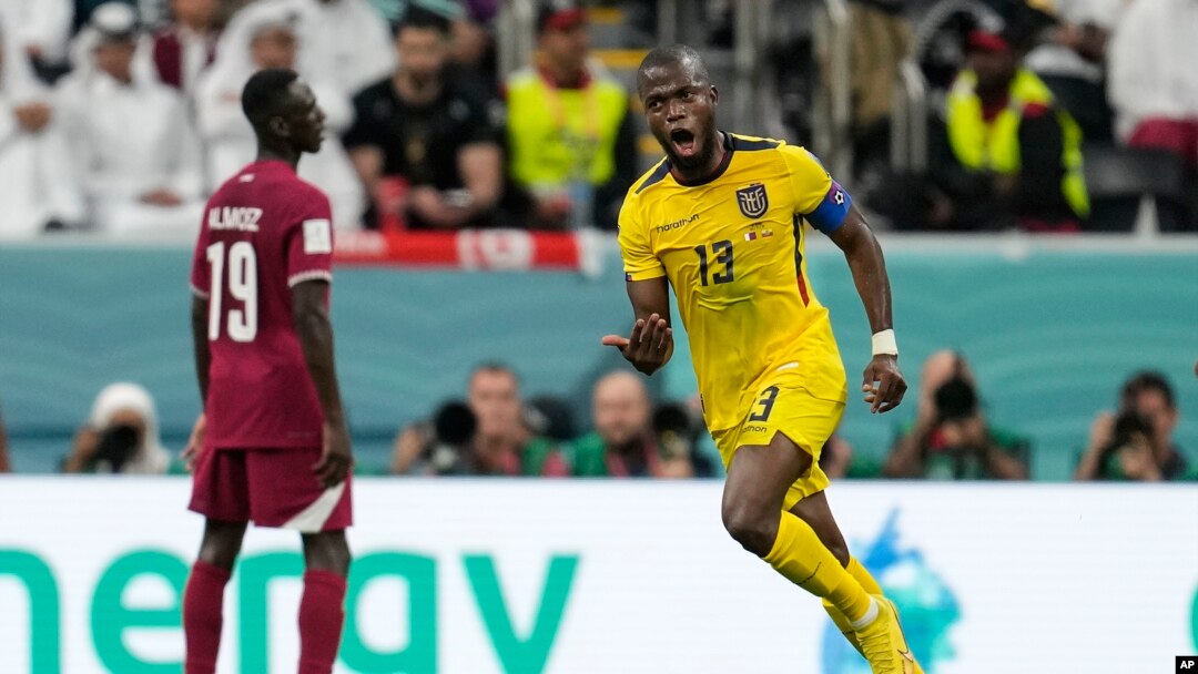 Kabtanka xulka Ecuador, Enner Valencia, oo u dabbaal-degaya goolashii uu ka dhaliyay Qadar