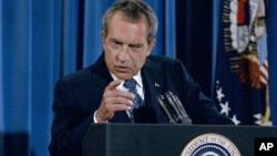 Presiden AS Richard Nixon (foto: ilustrasi). Nixon mengundurkan diri pada 9 Agustus 1974, sebelum proses pemakzulannya dimulai di Kongres AS. 