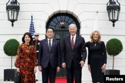 조 바이든 미국 대통령 내외가 9일 백악관에서 국빈방문한 기시다 후미오 일본 총리 내외를 환영했다.