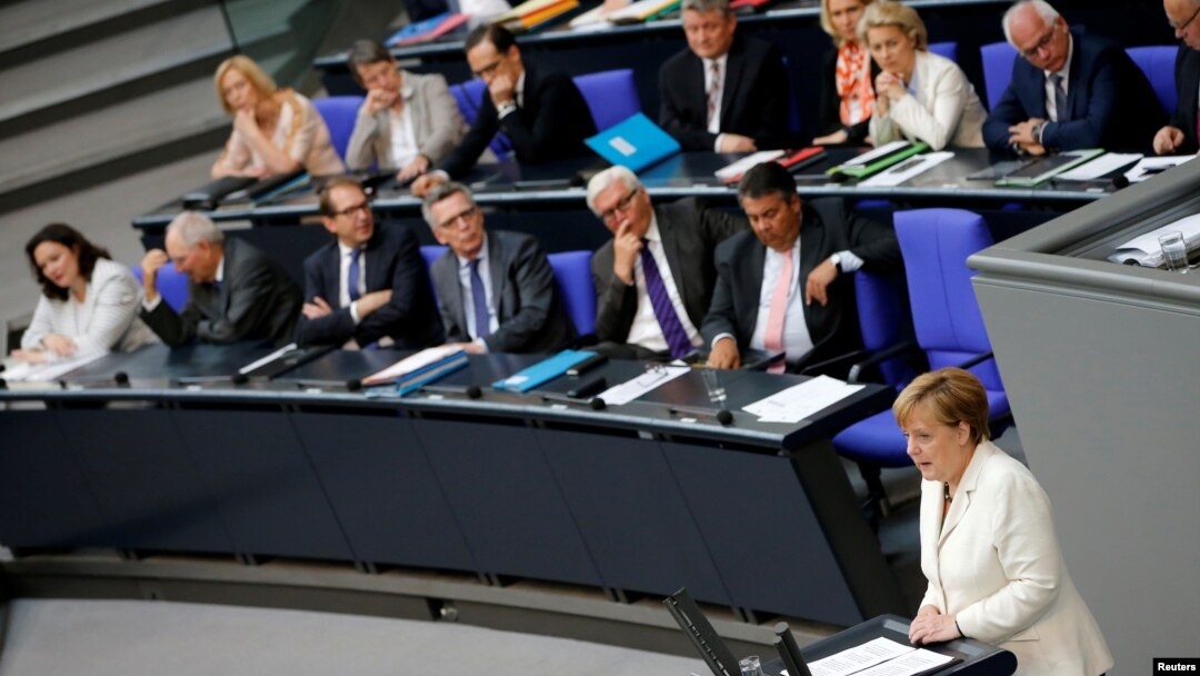 Thủ tướng Angela Merkel phát biểu về những hậu quả của Brexit tại Hạ viện Đức tại Berlin, ngày 28/6/2016.