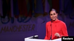 Meghan, Duches Sussex la pale pandan seremoni ouveti some One Young World la (Yon Mond ki Jen) nan vil Manchester, Anglete, 5 Sept. 2022. 