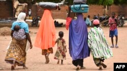 Les tensions entre les communautés prennent parfois des dimensions ethniques et religieuses au Nigeria, qui compte des dizaines d'ethnies.