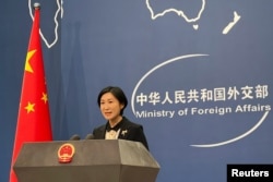 Juru bicara baru Kementerian Luar Negeri China Mao Ning dalam konferensi pers di Beijing, China 5 September 2022. (REUTERS/Yew Lun Tian)