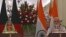 ভারতের প্রধানমন্ত্রী নরেন্দ্র মোদি এবং তার বাংলাদেশের প্রধানমন্ত্রী শেখ হাসিনা নয়াদিল্লির হায়দ্রাবাদ হাউসে যৌথ সংবাদ সম্মেলনে অংশ নিচ্ছেন। ৬ সেপ্টেম্বর,২০২২। (ছবি মানি শর্মা / এএফপি)