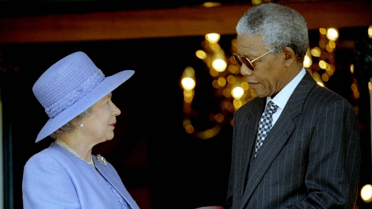 Pictures of Queen Elizabeth with Nelson Mandela, African Leaders