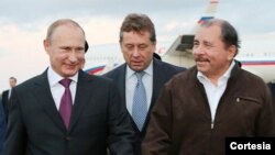 ARCHIVO - El presidente ruso, Vladímir Putin, y el presidente de Nicaragua, Daniel Ortega, durante una breve visita a Managua. [Foto: Gobierno de Nicaragua]
