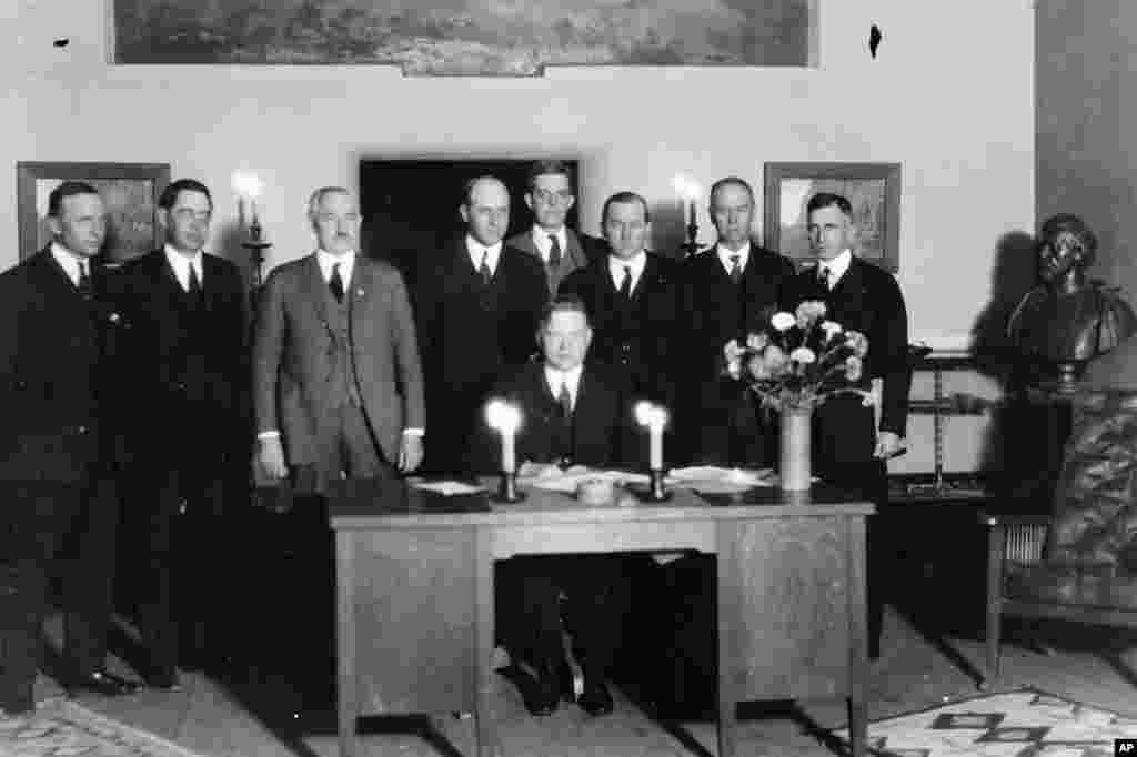 In this photo provided by the U.S. Bureau of Reclamation, Commerce Secretary Herbert Hoover presides over the signing of the Colorado River Compact in Santa Fe, N.M., on Nov. 24, 1922.&nbsp;&nbsp;