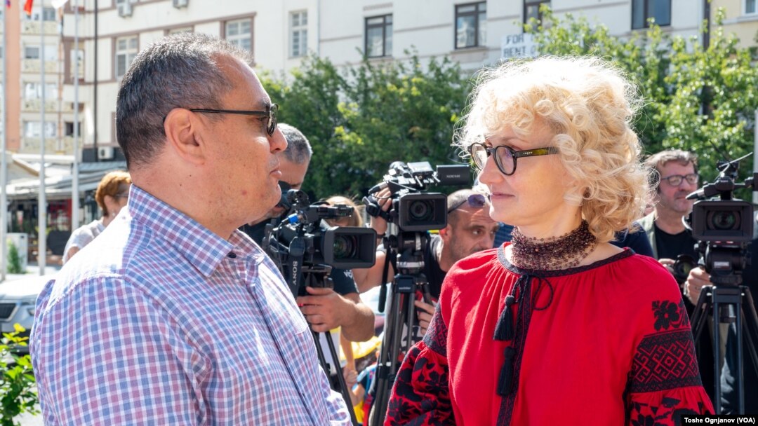 Крум Ефремов, македонски амбасадор во Украина и Лариса Дир, Украинска амбасадорка во Македонија