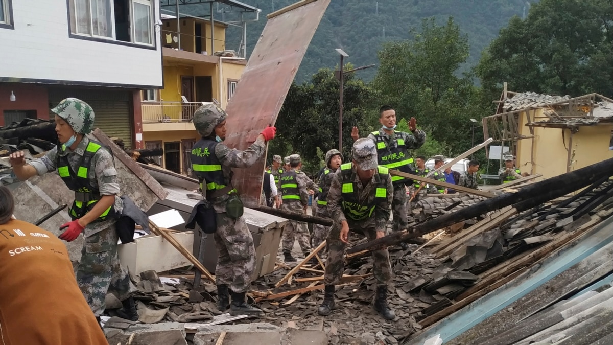 sichuan china earthquake amateur video