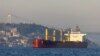 Turkiya bo'g'ozlarida neft tankerlari to'planib qolmoqda