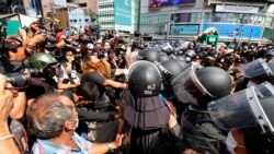APEC ထိပ်သီး စည်းဝေးချိန် ဘန်ကောက်မှာ ရဲနဲ့ ဆန္ဒပြသမားတွေ အဓိကရုဏ်းဖြစ်