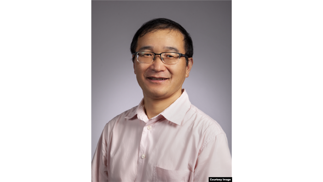 Profesor Bing Jang