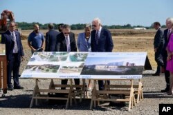 美国总统拜登参加英特尔公司在俄亥俄州新半导体制造厂的破土动工仪式。（2022年9月9日）