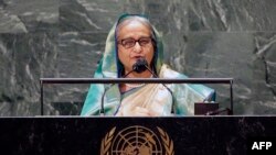 বাংলাদেশের প্রধানমন্ত্রী শেখ হাসিনা নিউইয়র্কে জাতিসংঘের সদর দফতরে জাতিসংঘের সাধারণ পরিষদের ৭৬তম অধিবেশনে ভাষণ দিচ্ছেন। (ছবি জন অ্যাঞ্জেলিলো/পুল/এএফপি)
