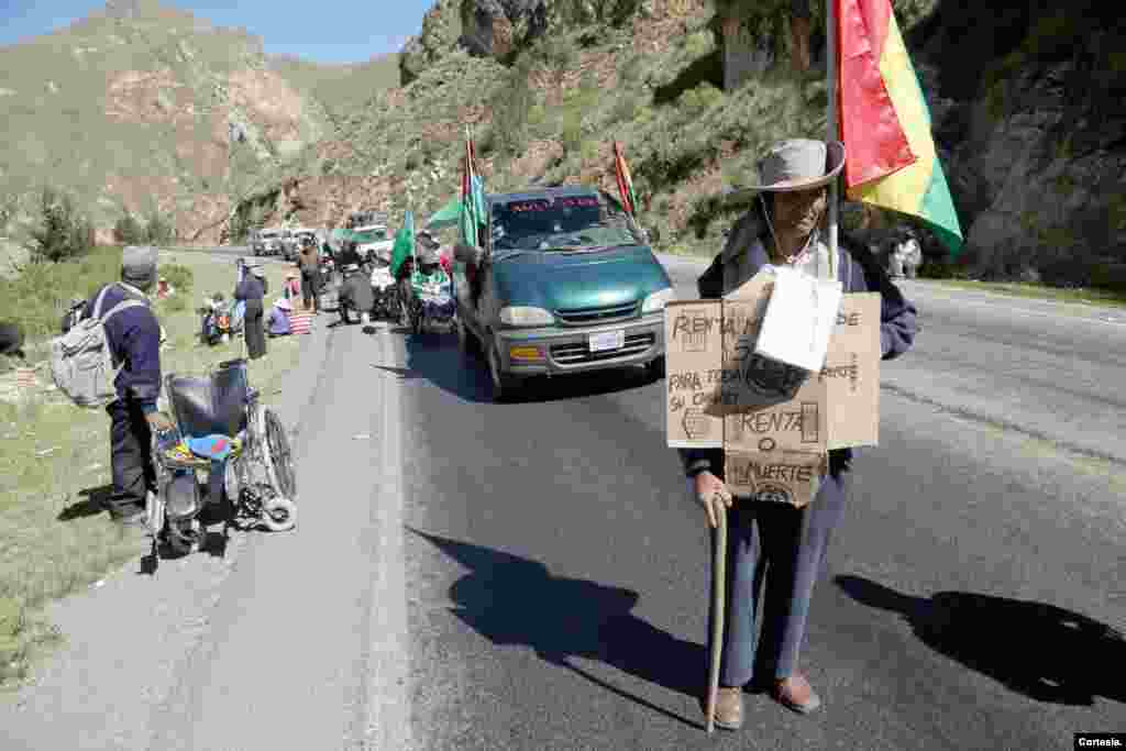 Caravana de las personas con discapacidad de Cochabamba a La Paz. [Foto: United Notions Film]