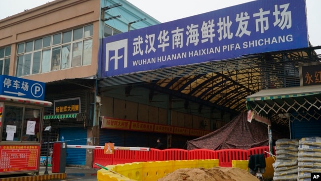 资料照 - 已经关闭的武汉华南海鲜批发市场。该海鲜批发市场被怀疑是新冠病毒大爆发的源头。照片摄于2020年1月21日。
