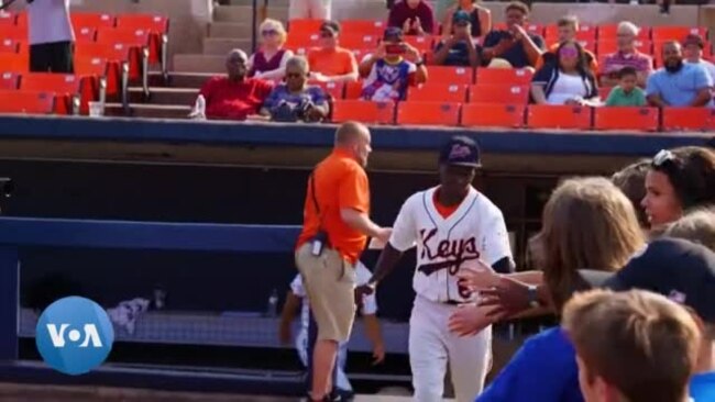 Un jeune Ougandais, étoile montante d'une équipe de baseball américaine Un jeune Ougandais, étoile montante d'une équipe de baseball américaine