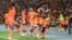 L'attaquant ivoirien #14 Oumar Diakite (C) enlève son maillot alors qu'il célèbre avec ses coéquipiers le deuxième but de son équipe lors du match de football des quarts de finale de la Coupe d'Afrique des Nations (CAN) 2024 (Photo Issouf SANOGO / AFP)
